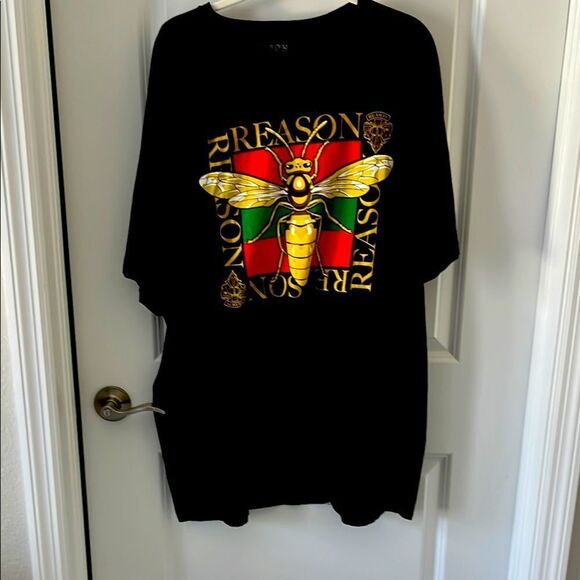 Reason Black Graphic T-Shirt with Bee Design - Picture 1 of 6
